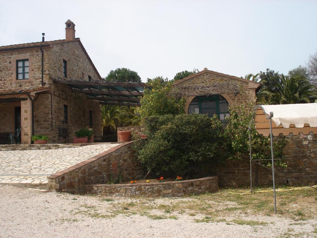 Agriturismo La Fontanella & Glamping Суверето Экстерьер фото